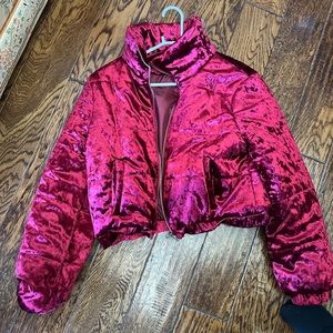 Velvet velour red puffer jacket💋❣️